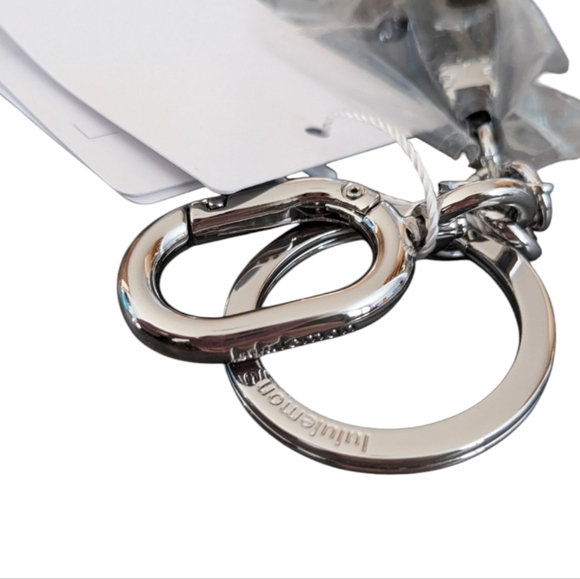 NEW Lululemon Everywhere Belt Bag Charm Keychain - Picture 3 of 6